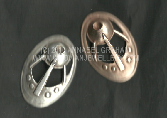 llygad_silver_bronze_wm_small.png