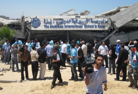 omb,open media boston,Gaza City,Jeff Klein,rubble of destroyed buildings,Viva-Palestina Aid Convoy