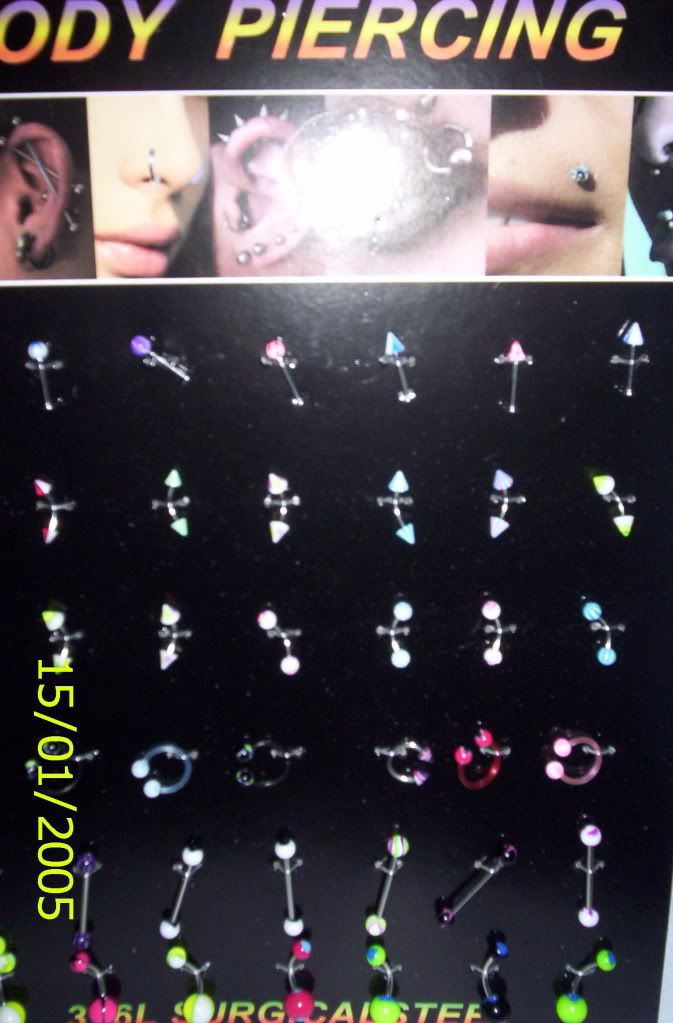 LLEVATE 42 PIERCING CON EXHIBIDOR, SURTIDOS, TANTO PARA LABIO, CEJA, BOCA, 